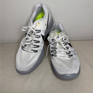 Nike White and Black Athletic Shoes with Gray Sole